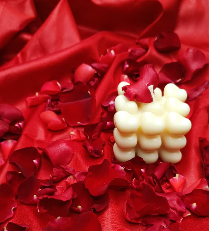 Heart Cube Candle - White - 9x9